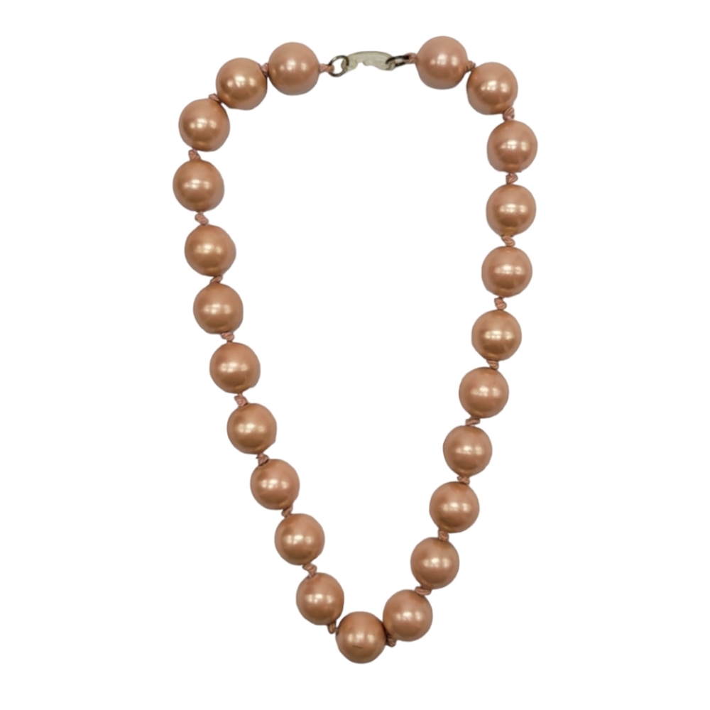 Vintage 1960's Peach Moonglow Bead Necklace - Picture 5 of 8
